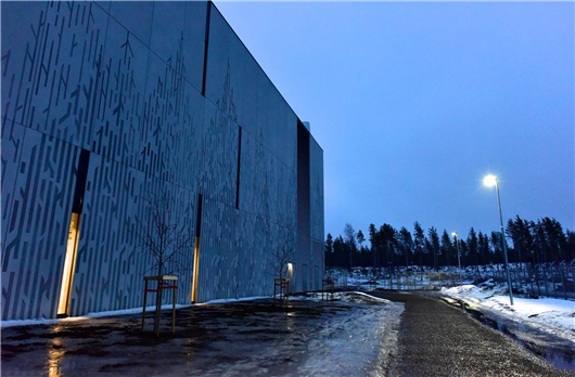 Пять крупнейших многомиллиардных инвестиций на рынке колокейшен-центров ...